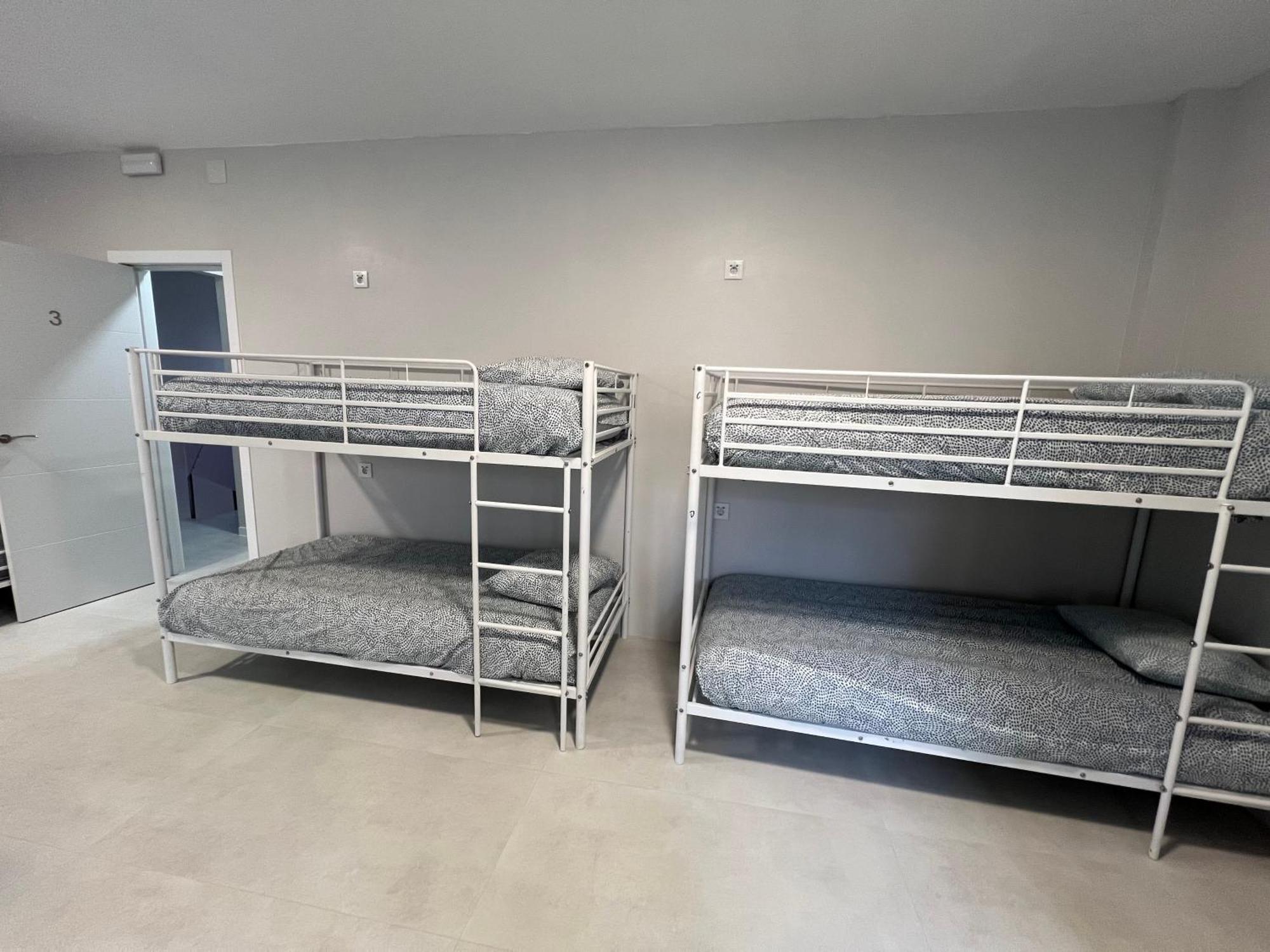 Hostel Oasis Madrid Bagian luar foto
